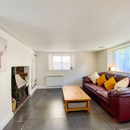 Mortimer Cottage Wootton Rivers Экстерьер фото